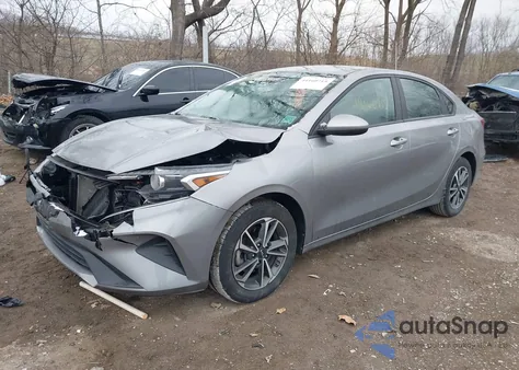 2023 Kia Forte Lxs z USA, uszkodzony, nr VIN 3KPF24AD1PE536695